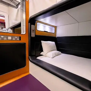 Yotelair London Gatwick Airport *** Horley