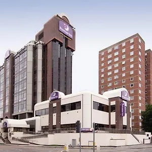 Premier - Kempton Park Sunbury-on-Thames